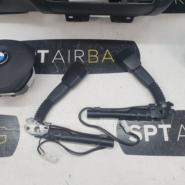 F20 F21 ARMATURENBRETT AIRBAG KIT GURTSTRAFFERN