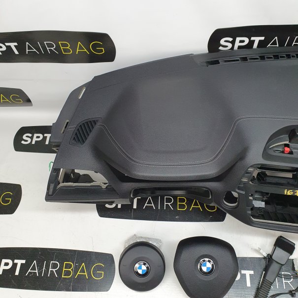 F20 LIFT ARMATURENBRETT AIRBAG KIT GURTSTRAFFERN