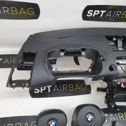 E87 ARMATURENBRETT AIRBAG KIT GURTSTRAFFERN 2