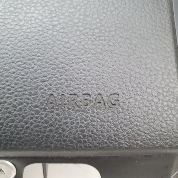 JETTA DASHBOARD AIRBAG SET REEKS GORDELS
