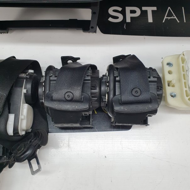 T-CROSS DASHBOARD AIRBAG SET VEILIGHEIDSRIEMEN