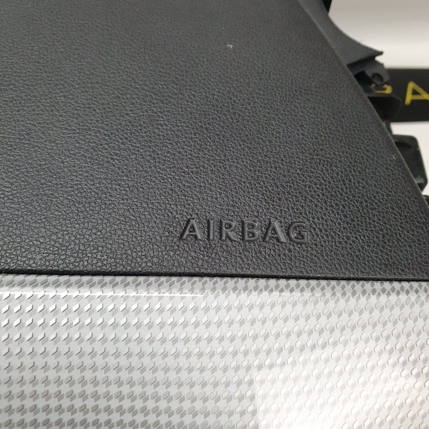 UP! E-UP LIFT DASHBOARD AIRBAG KIT SEAT BELTS