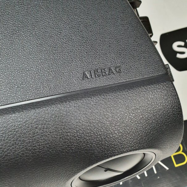 UP! UP DASHBOARD AIRBAG SET VEILIGHEIDSRIEMEN