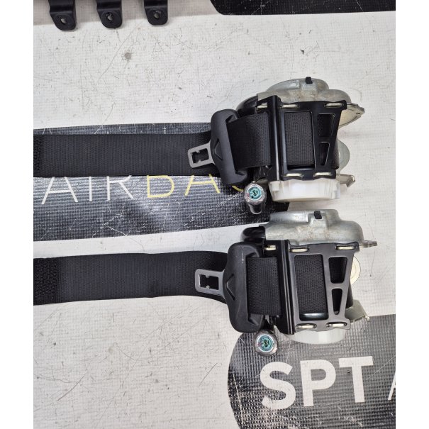 GLC X254 DASHBOARD AIRBAG KIT SEAT BELTS