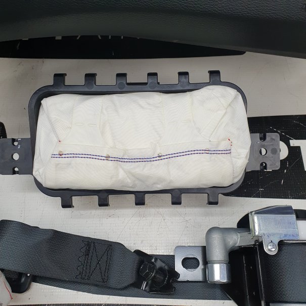 X-CEED 3 III ARMATURENBRETT AIRBAG KIT...