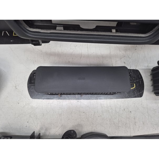 G20 ARMATURENBRETT AIRBAG KIT SICHERHEITSGURTE