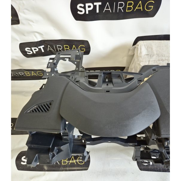 TOYOTA COROLLA E21 ARMATURENBRETT AIRBAG KIT...