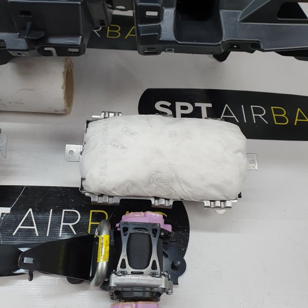 TOYOTA COROLLA E21 ARMATURENBRETT AIRBAG KIT...