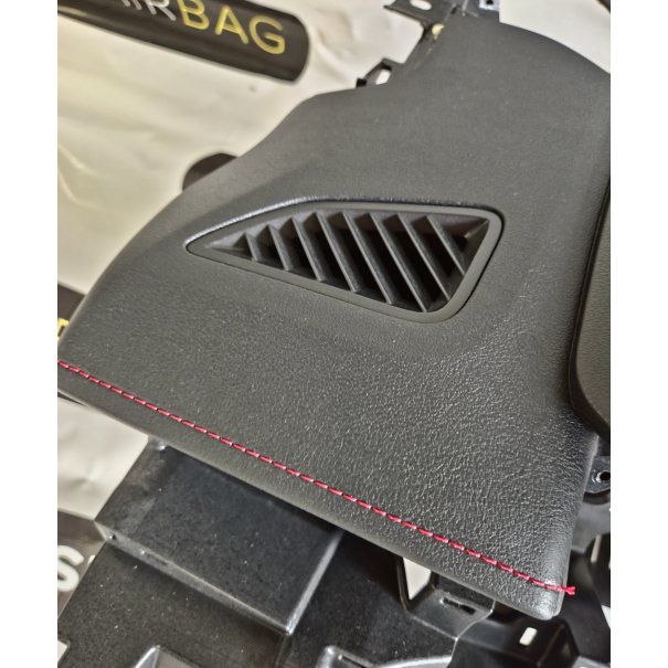 TOYOTA COROLLA E21 NITKA TABLEAU DE BORD AIRBAG...