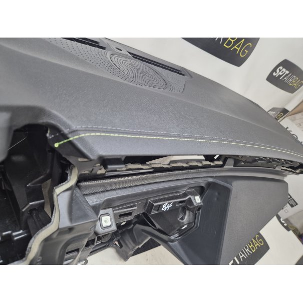 308 T10 GT DASHBOARD AIRBAG SET VEILIGHEIDSRIEMEN