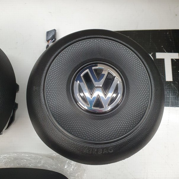 PASSAT B8 DASHBOARD AIRBAG SET VEILIGHEIDSRIEMEN