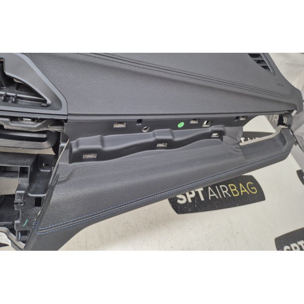 X2 F39 DASHBOARD AIRBAG KIT SEAT BELTS