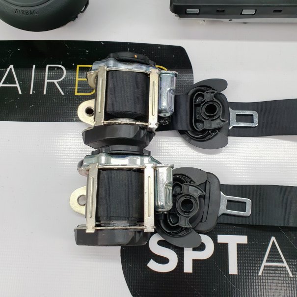TOURAN DASHBOARD AIRBAG KIT SEAT BELTS