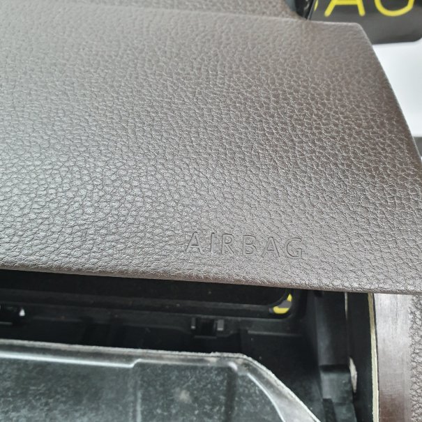 PASSAT B8 TABLEAU DE BORD MARRON AIRBAG...