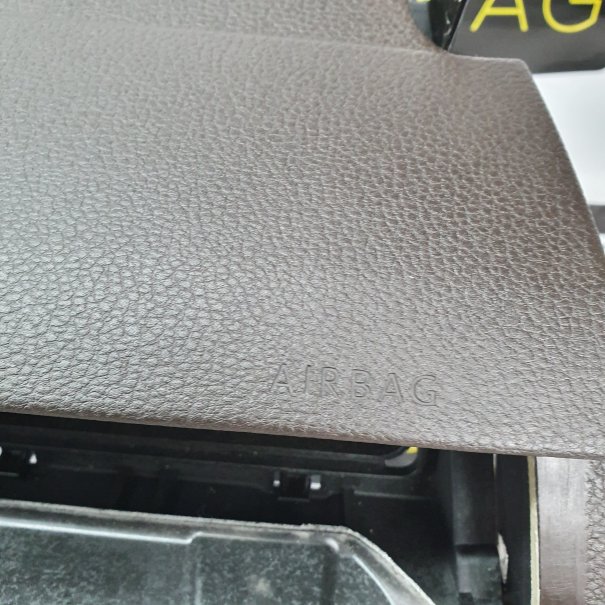PASSAT B8 DASHBOARD BRUINE AIRBAG SET REEKS...