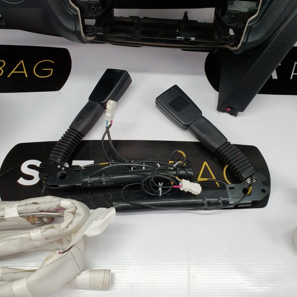 F32 F33 F36 KONSOLA DESKA ROZDZIELCZA AIRBAG...