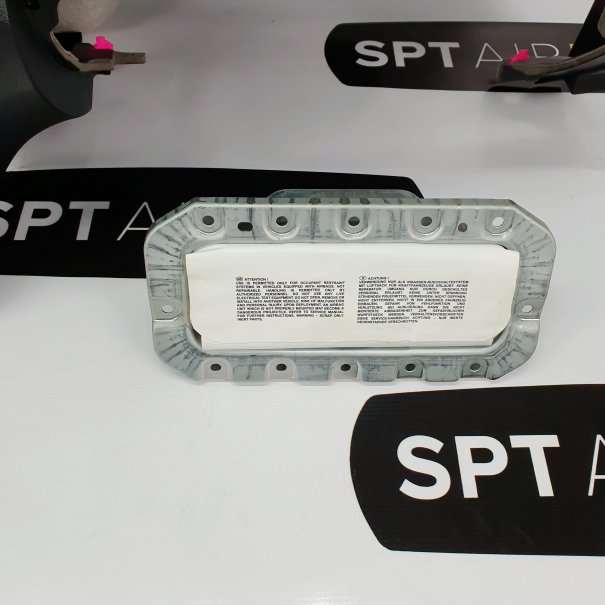 F32 F33 F36 ARMATURENBRETT AIRBAG KIT