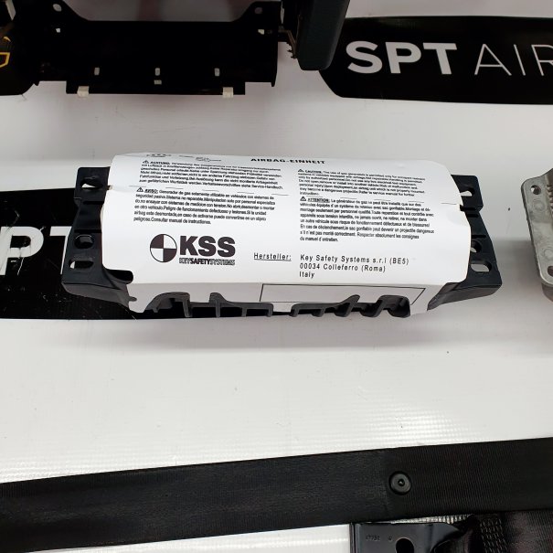 A3 8P ARMATURENBRETT AIRBAG KIT SICHERHEITSGURTE
