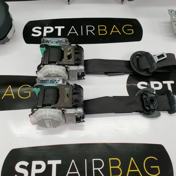 A4 S4 RS4 B8 8K0 FACELIFT S-LINE ARMATURENBRETT...