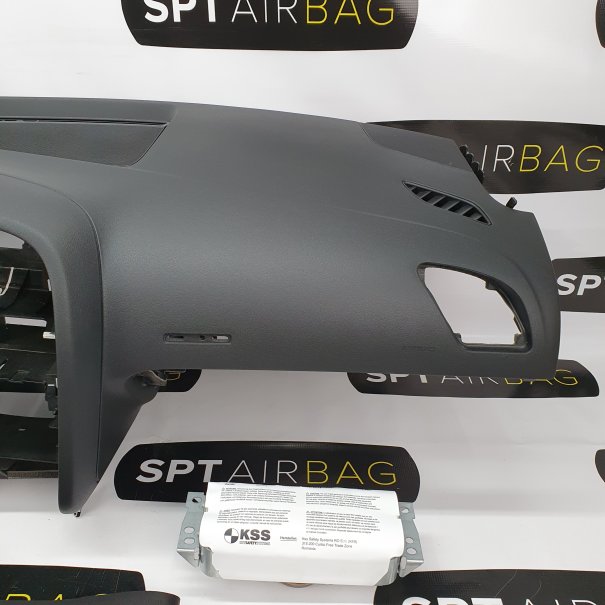 A5 8T LIFT KONSOLA DESKA ROZDZIELCZA AIRBAG...