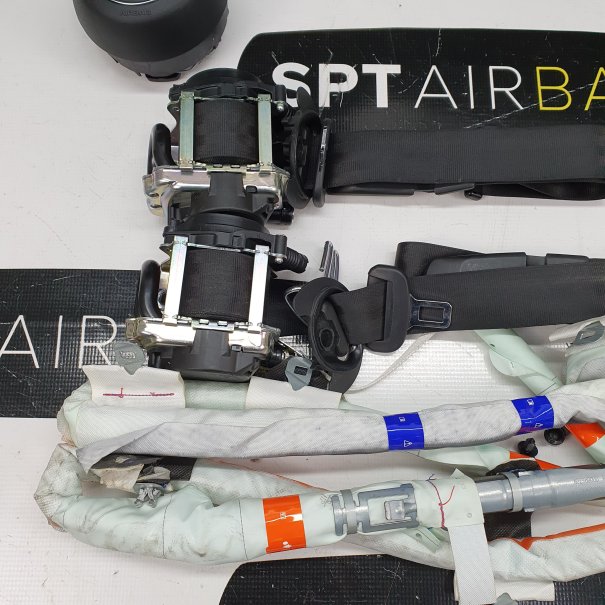 A5 8W S-LINE  KONSOLA DESKA ROZDZIELCZA AIRBAG...