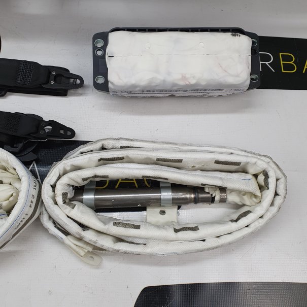 A8 D4 DASHBOARD AIRBAG KIT SET BELTS CURTAINS
