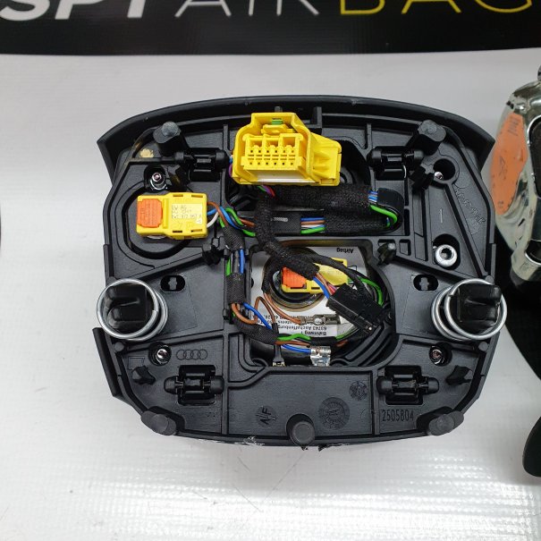Q5 80A DASHBOARD AIRBAG SET REEKS ZITBANDEN...