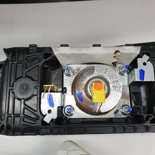 Q5 80A DASHBOARD AIRBAG SET REEKS ZITBANDEN...