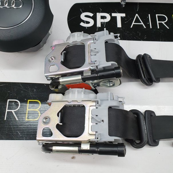SQ5 8R LIFT DASHBOARD AIRBAG SET REEKS ZITBANDEN