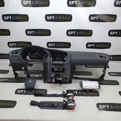 DS4 DASHBOARD AIRBAG KIT SEAT BELTS 2