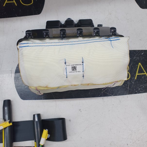 FIAT 500E DASHBOARD AIRBAG SET REEKS SPANNER