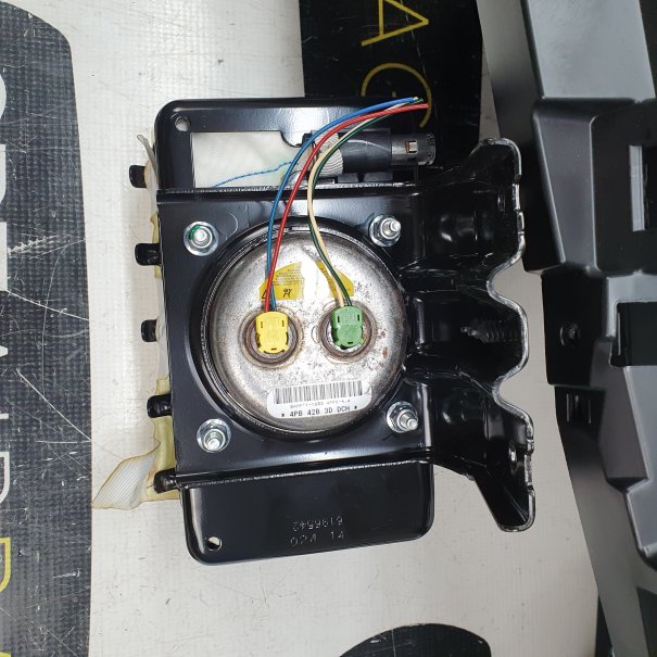 FIAT 500E DASHBOARD AIRBAG KIT SEAT BELTS...