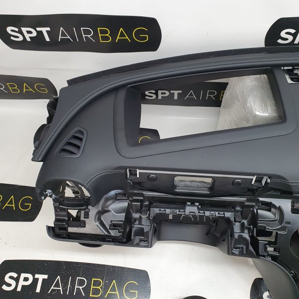 C KLASA W206 KONSOLA DESKA ROZDZIELCZA AIRBAG...