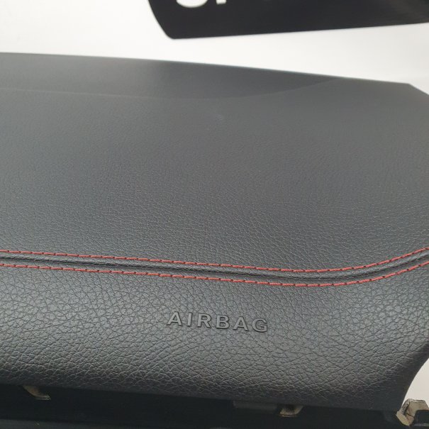 CLA W118 KONSOLA DESKA ROZDZIELCZA AIRBAG...