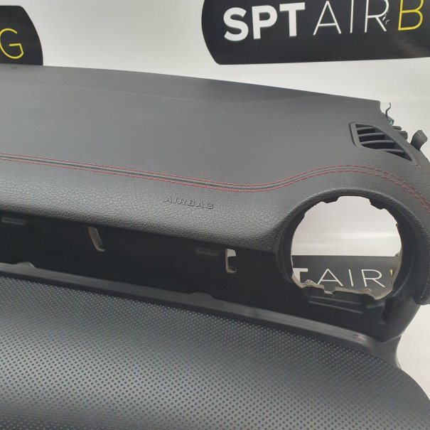 CLA W118 KONSOLA DESKA ROZDZIELCZA AIRBAG...