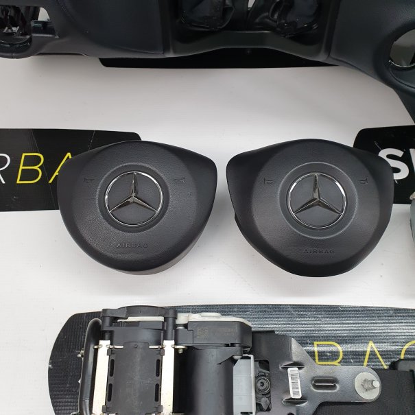 CLS W218 KONSOLA DESKA ROZDZIELCZA AIRBAG...