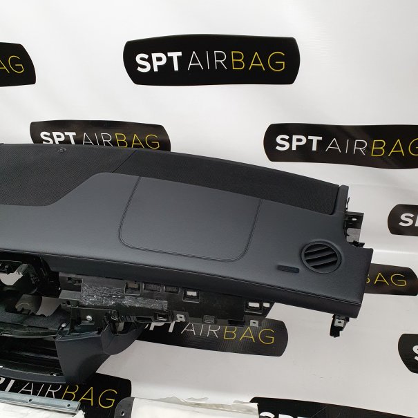 CLS W218 KONSOLA DESKA ROZDZIELCZA AIRBAG...