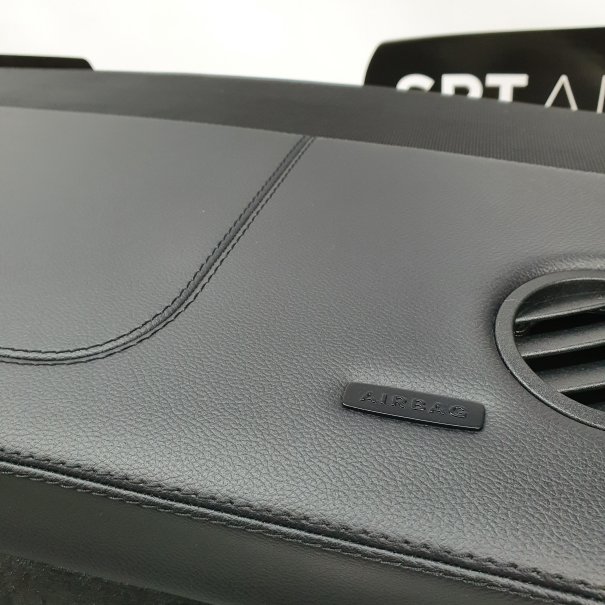 CLS W218 KONSOLA DESKA ROZDZIELCZA AIRBAG...