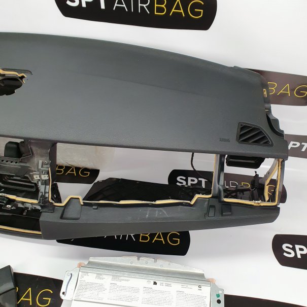 X5 E70 ARMATURENBRETT AIRBAG KIT GURTSTRAFFERN