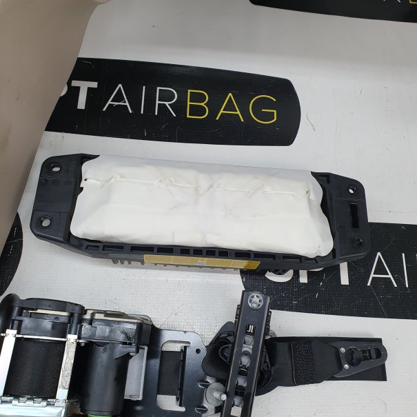 C KLASA W205 KONSOLA DESKA ROZDZIELCZA AIRBAG...