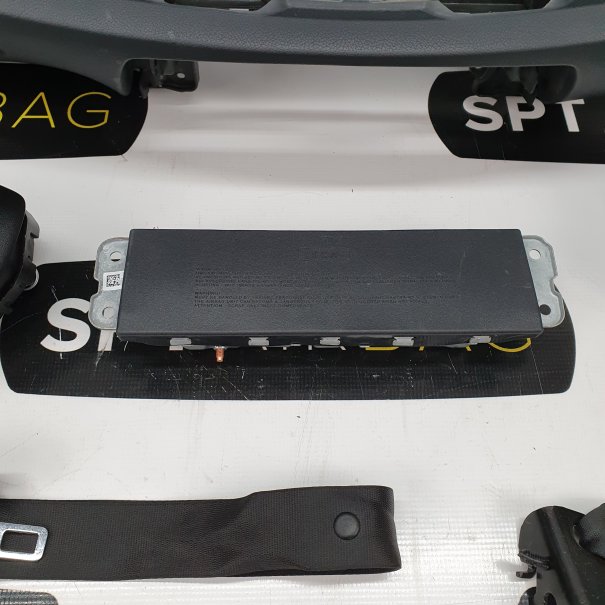 KLASA E W213 CRUSCOTTO AIRBAG SET CINTURE DI...