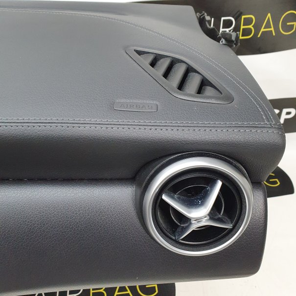 A KLASA W176 LIFT ARMATURENBRETT AIRBAG KIT...