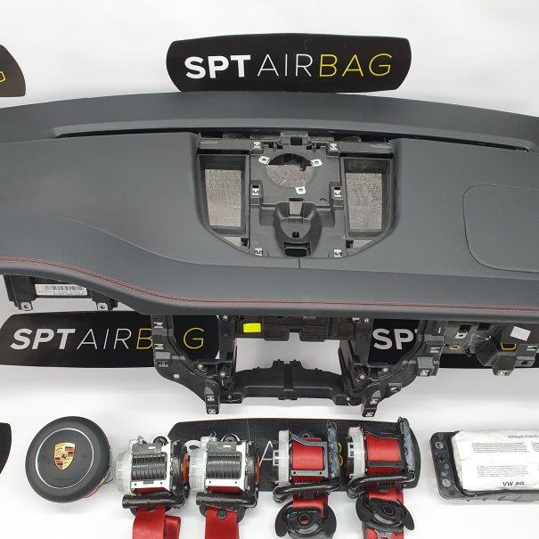 MACAN GTS DASHBOARD AIRBAG KIT SEAT BELTS
