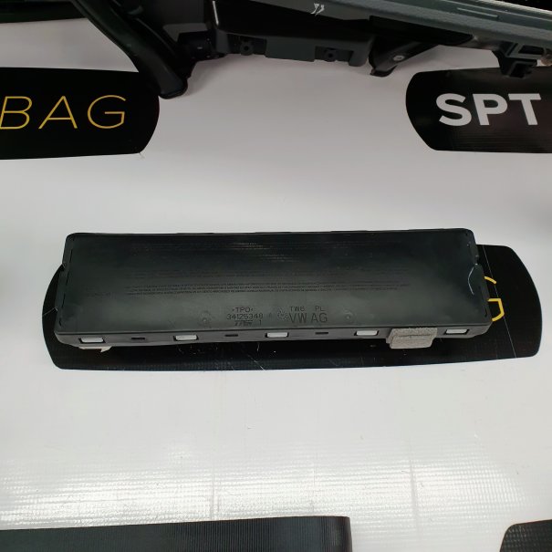 ATECA CRUSCOTTO AIRBAG SET CINTURE DI SICUREZZA