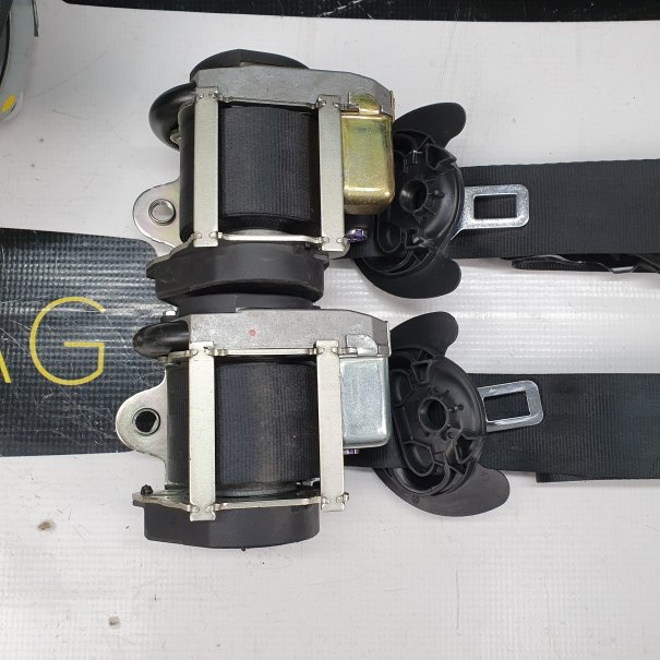 IBIZA 6J YRY DASHBOARD AIRBAG KIT SEAT BELTS
