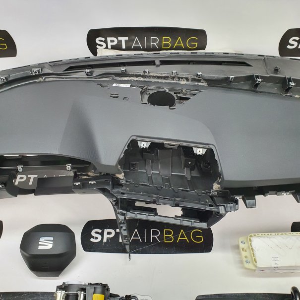 LEON IV 4 CRUSCOTTO AIRBAG SET CINTURE DI...