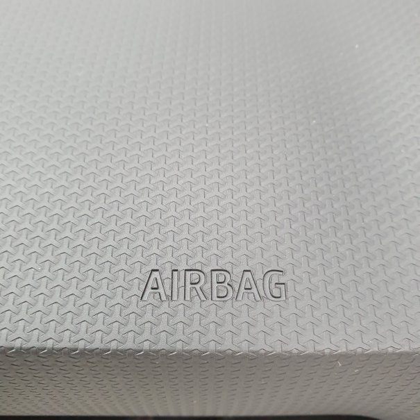 LEON IV 4 CRUSCOTTO AIRBAG SET CINTURE DI...