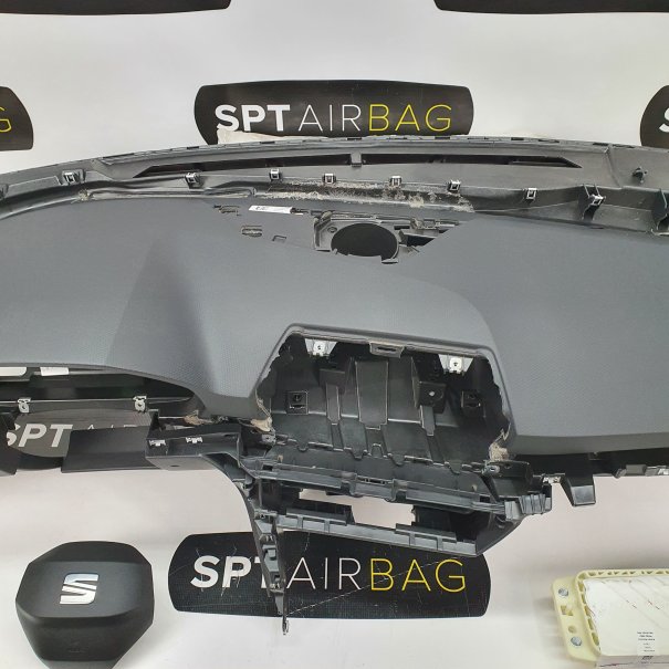 LEON IV 4 CRUSCOTTO AIRBAG SET CINTURE DI...