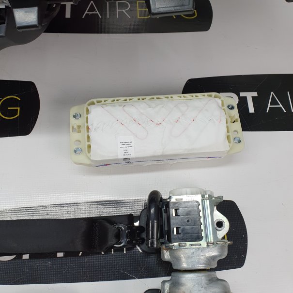 LEON IV 4 DASHBOARD AIRBAG KIT SEAT BELTS SMALL
