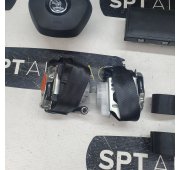 KAROQ LIFT ARMATURENBRETT AIRBAG KIT SITZGURTE